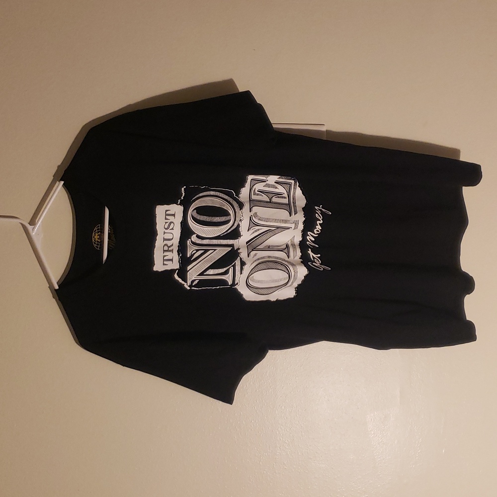 Muerte Graphic Tee